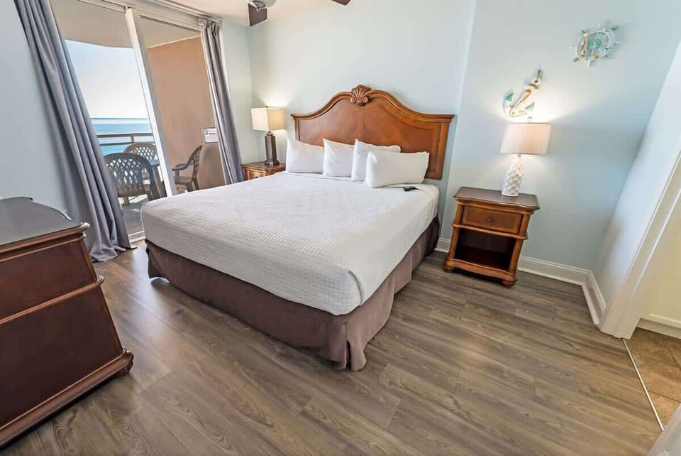Main Bedroom with View of Ocean