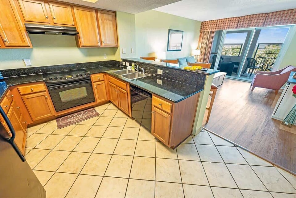 Full Sized Kitchen