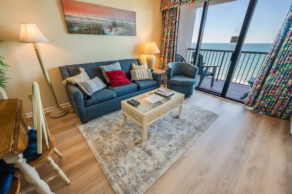 Amazing Living Room with Views of the Ocean!