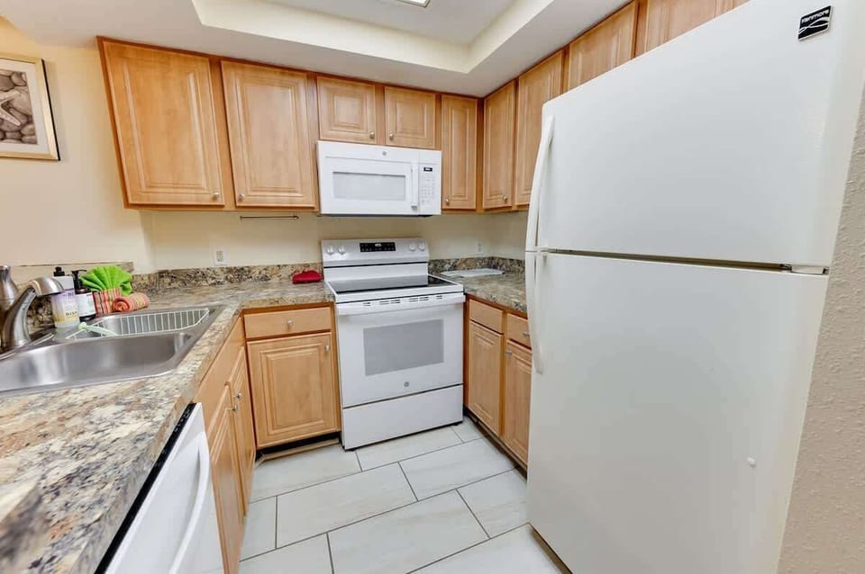 Large Kitchen Area