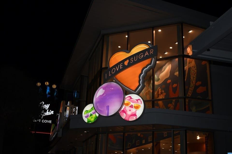 Lots of local shops nearby!