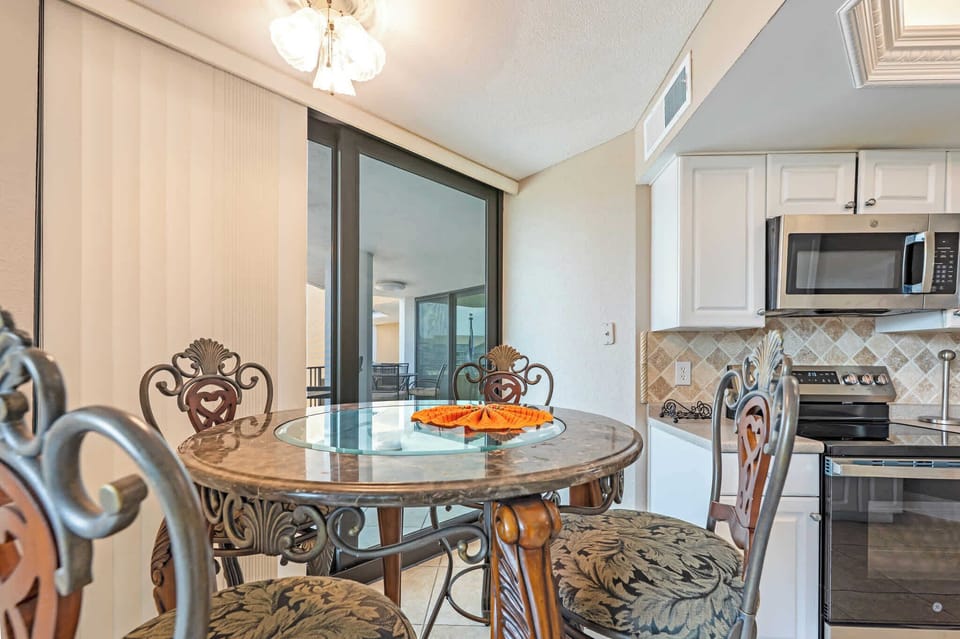 Dining Area for Family Meals 🍽️
