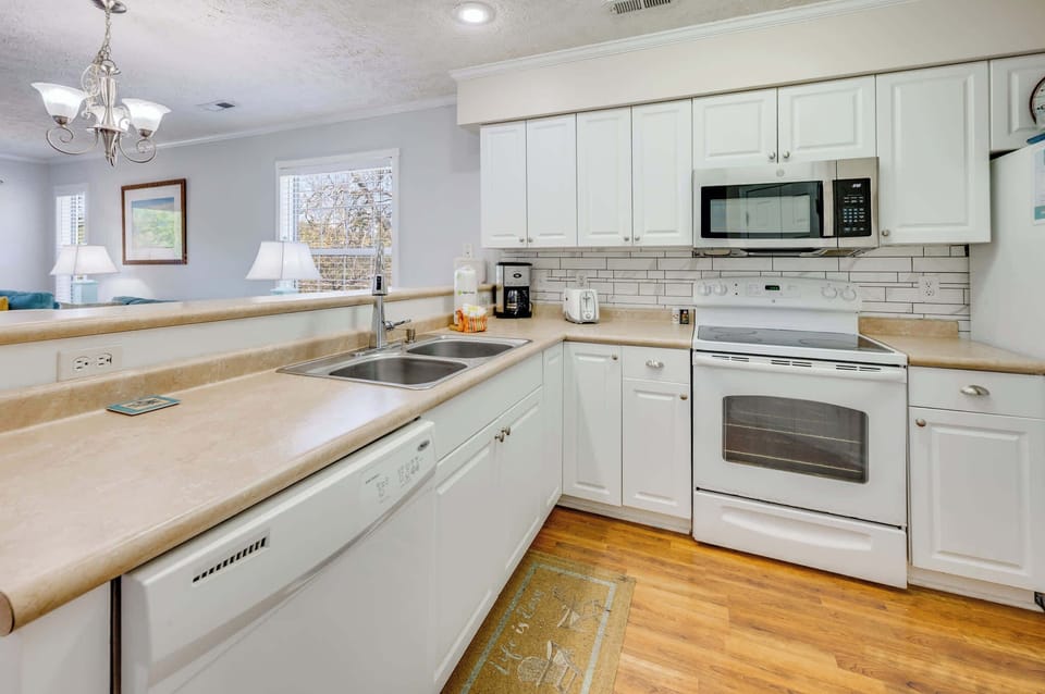 Fully Equipped Kitchen for Your Stay
