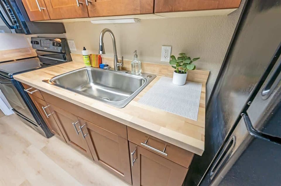 Large Kitchen Area