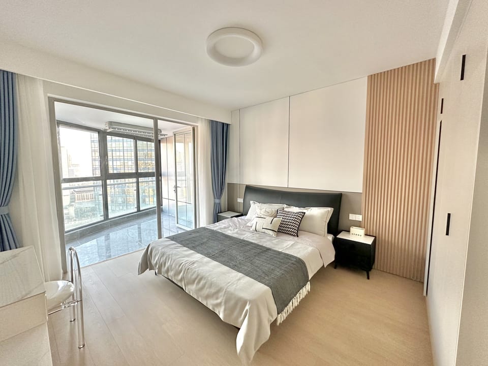 Superior Apartment, Canal View | 3 bedrooms, soundproofing, cribs (free), WiFi (free)