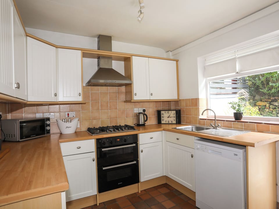 Fridge, microwave, dishwasher, toaster
