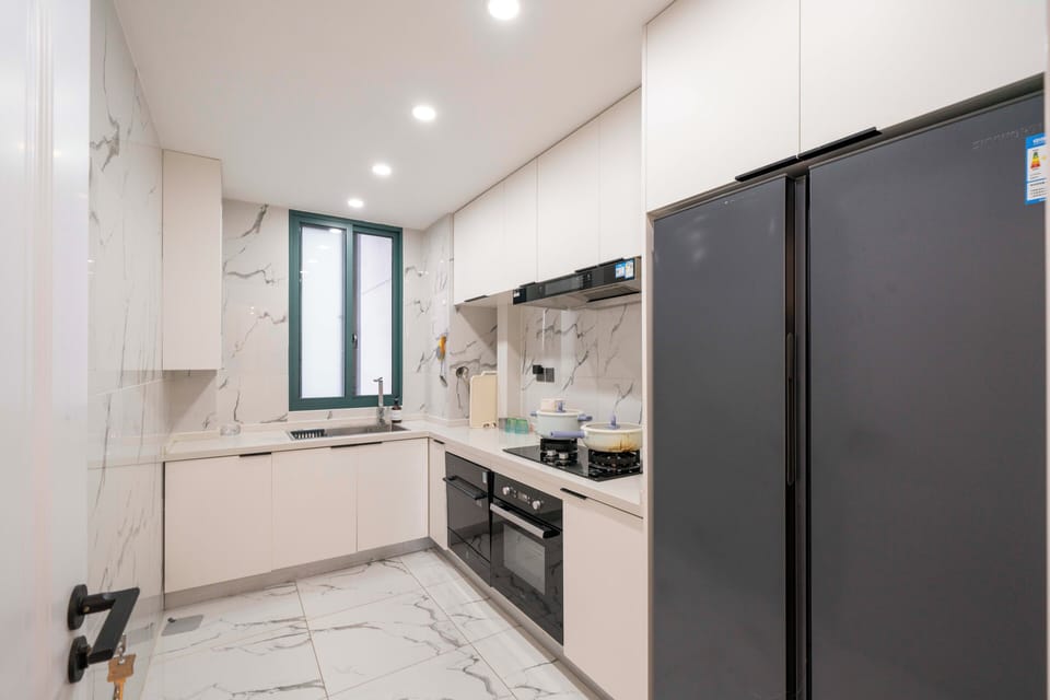 Superior Apartment, City View | Private kitchen