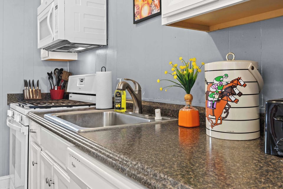Kitchen: From morning coffee to home-cooked dinners, this kitchen has it all.