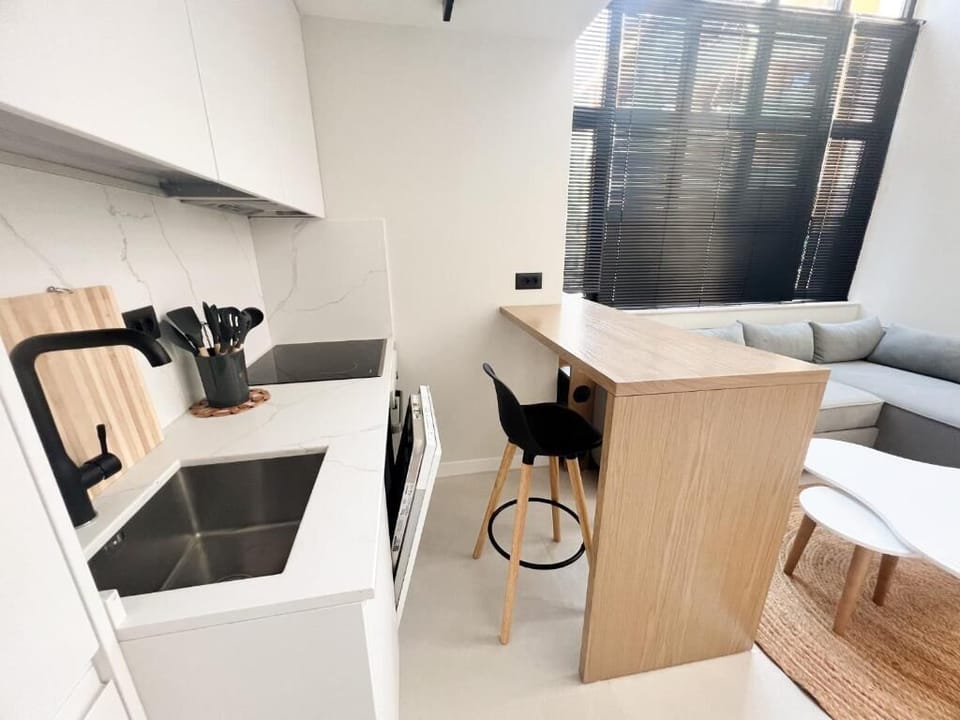 Family Suite | Private kitchen | Mini-fridge, espresso maker, toaster