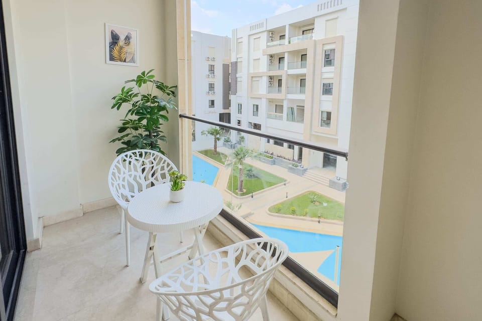 Basic Apartment (Ample & Artistic) | Interior