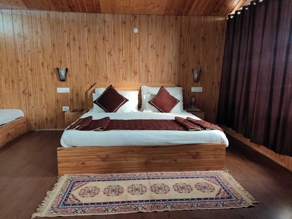 Deluxe Double Room, Valley View | Free WiFi