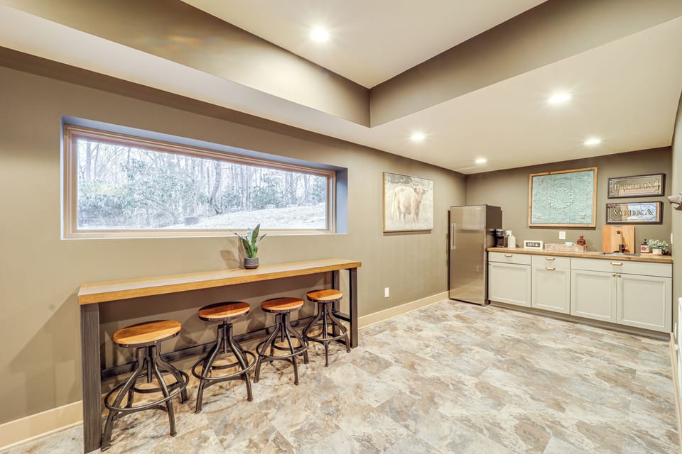 House (Multiple Bedrooms) | Interior