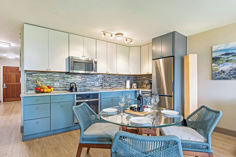 Tropical charm meets modern elegance in this inviting dining space.