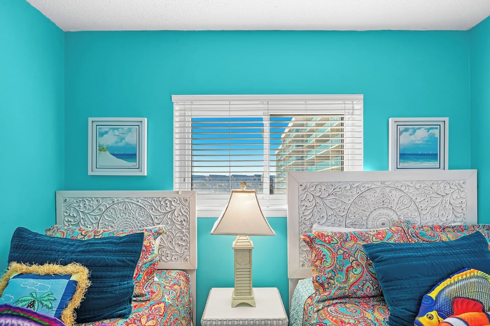 Guest Bedroom with a Double & Twin Bed