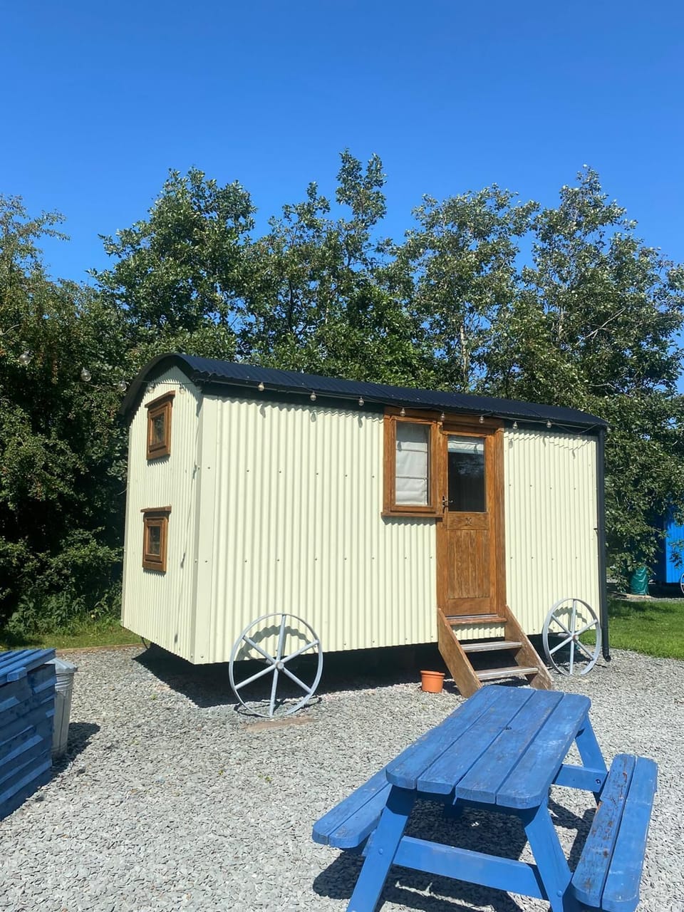 Hut2028