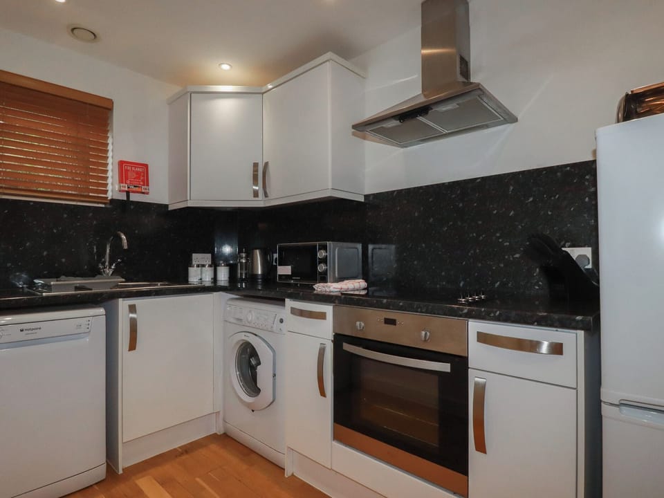 Fridge, microwave, dishwasher, toaster