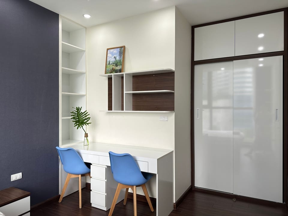 Deluxe Apartment, 3 Bedrooms, City View | 3 bedrooms, laptop workspace, blackout drapes, iron/ironing board