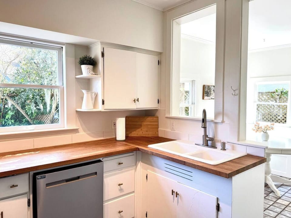 Kitchen (2)