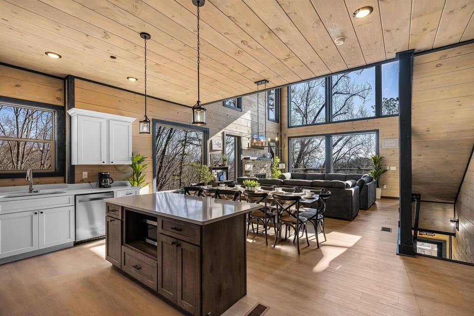 Spacious Living with large windows, open plan, ample luxury seating,18 dining