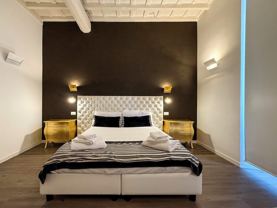 Family Quadruple Room | In-room safe, soundproofing, iron/ironing board, free WiFi
