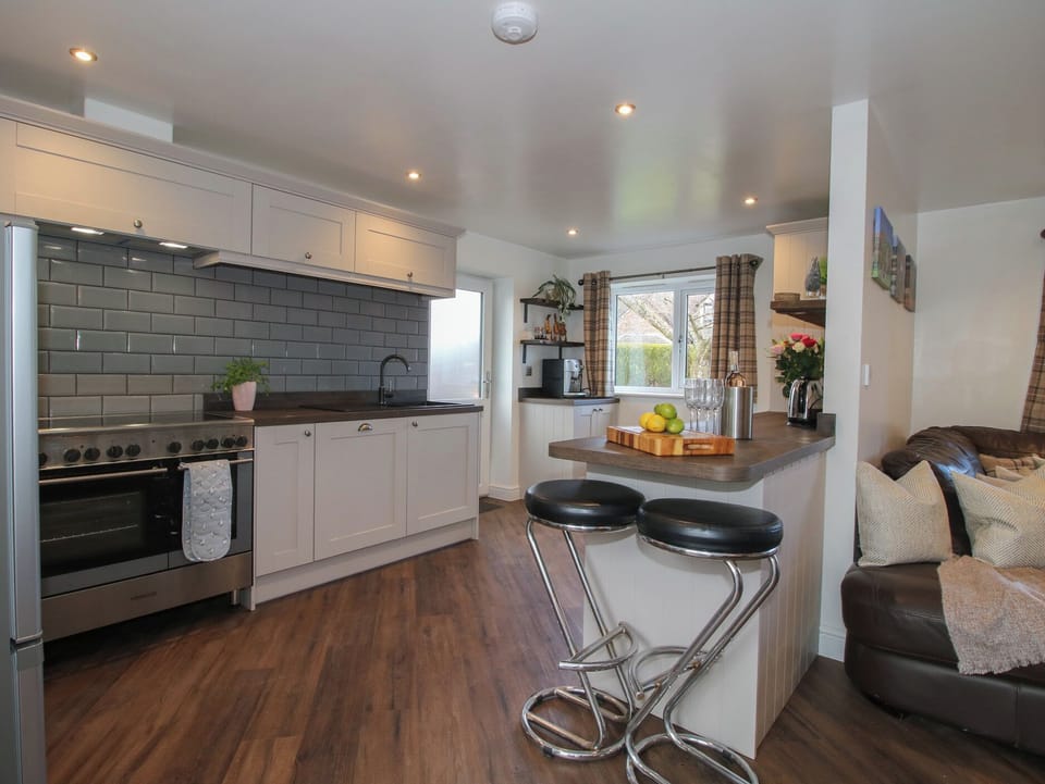 Fridge, microwave, dishwasher, toaster