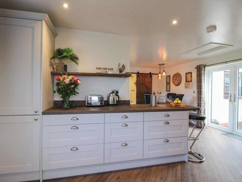 Fridge, microwave, dishwasher, toaster