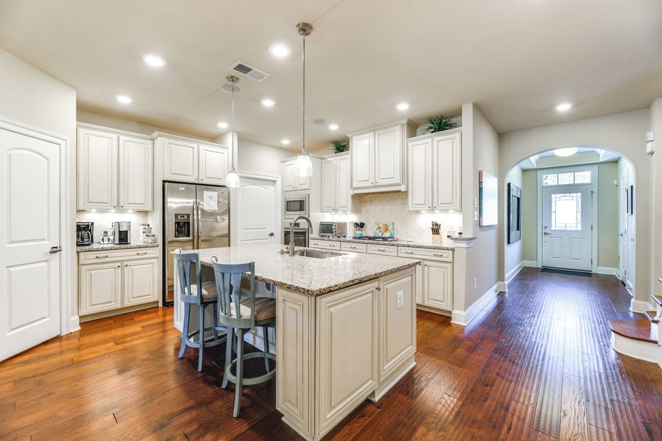 Kitchen | Dishwasher | 1st Floor