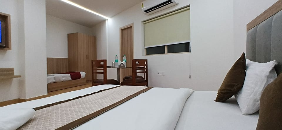 Basic Studio Suite | Free WiFi