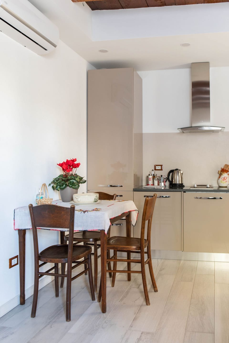 House | 1 bedroom