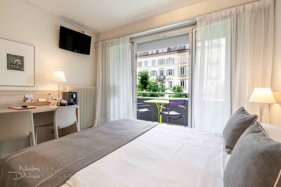 Double Room, Balcony | Premium bedding, desk, laptop workspace, free WiFi