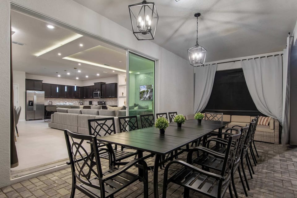 House, Multiple Beds, Patio, Garden View (2231LC WIR) | Dining