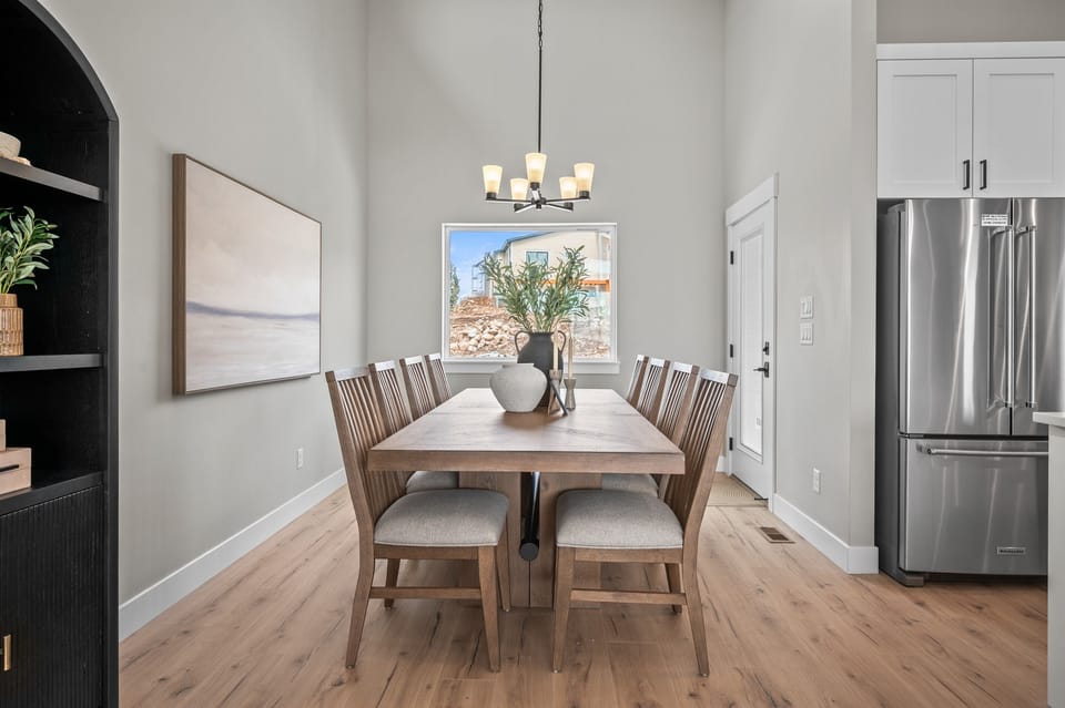 The dining table has seating for 8.