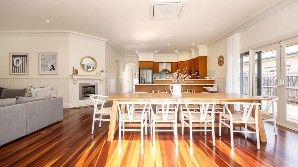 Dining table for ten guests 