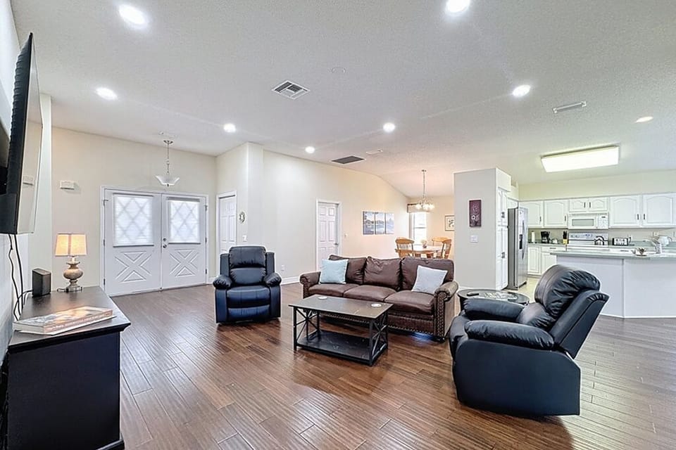 spacious living room
