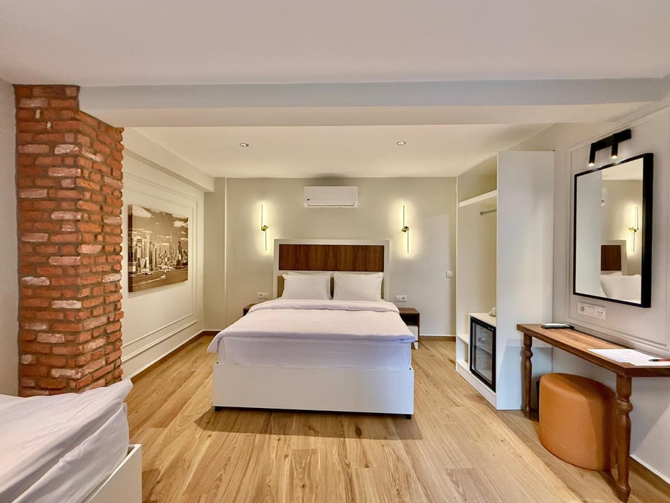 Triple Room, Balcony, Garden View | Premium bedding, minibar, soundproofing, free cribs/infant beds
