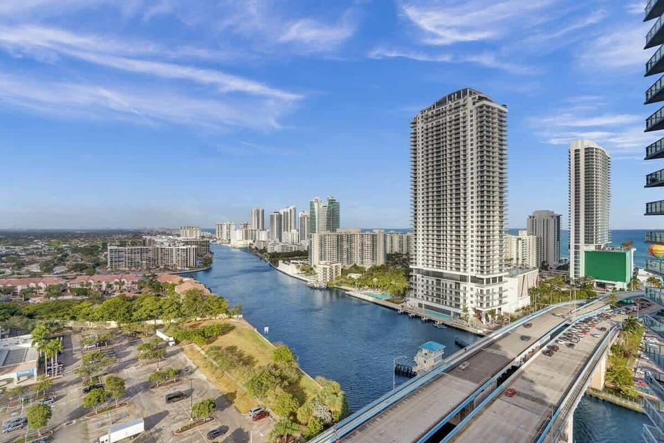 Private balcony with an Ocean and Canal Views