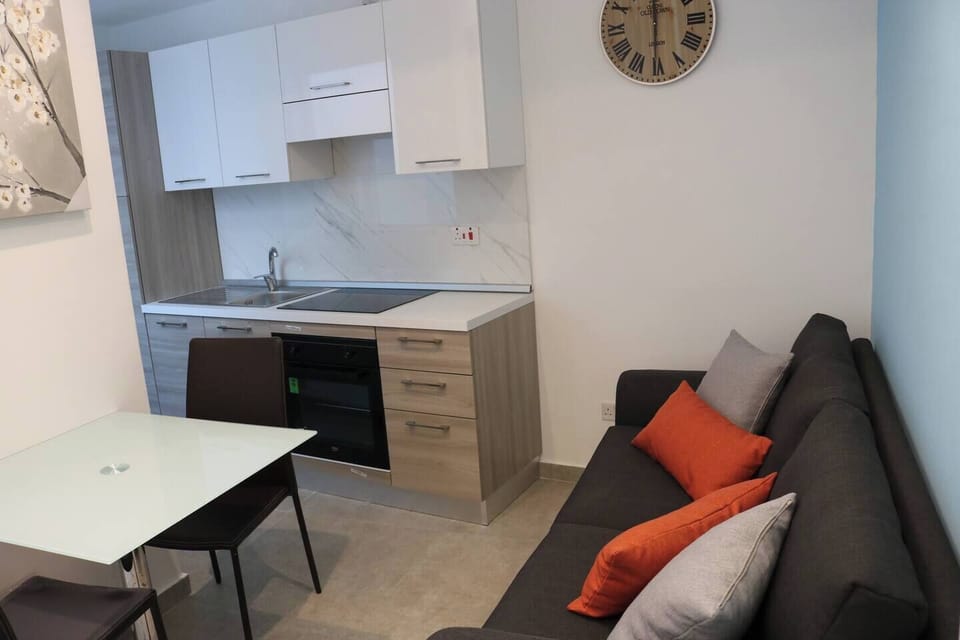 Studio, Seafront | Private kitchen | Electric kettle