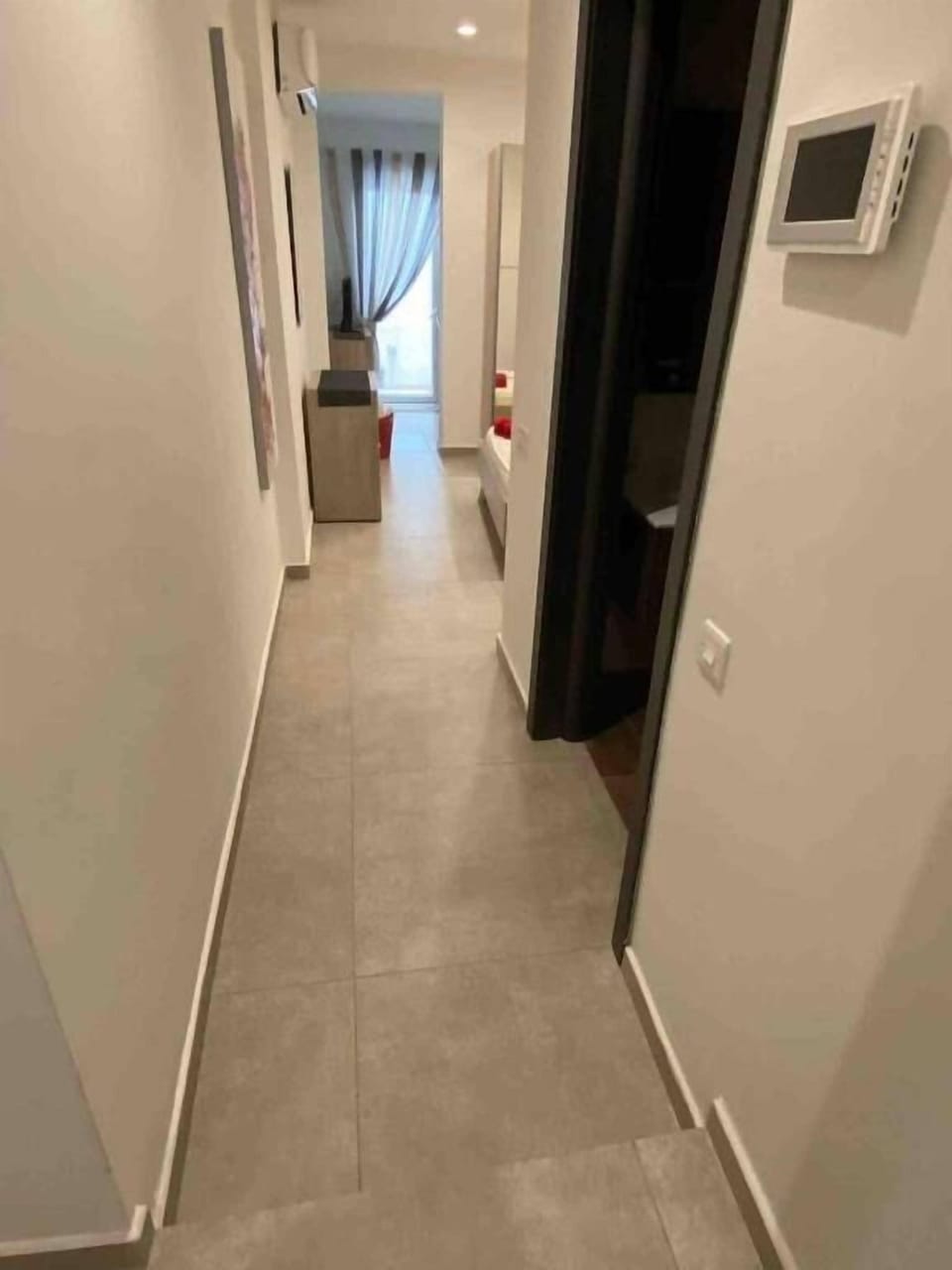 Studio, Seafront | Iron/ironing board, free WiFi