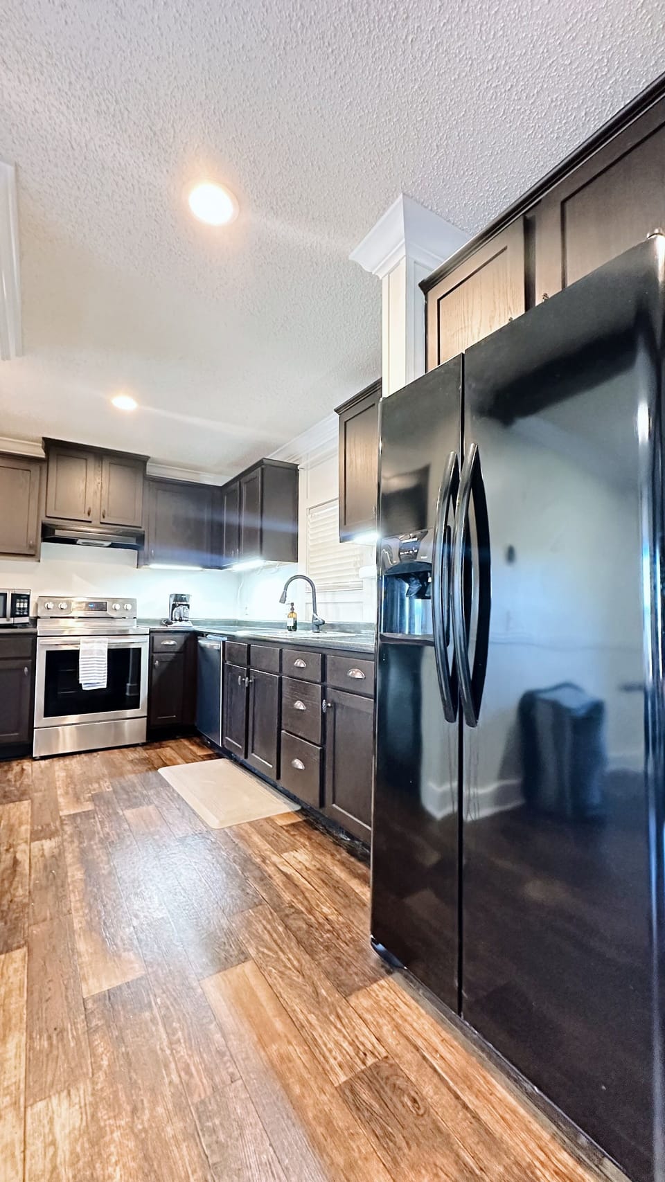 Cook up memories in this spacious, fully stocked kitchen. 