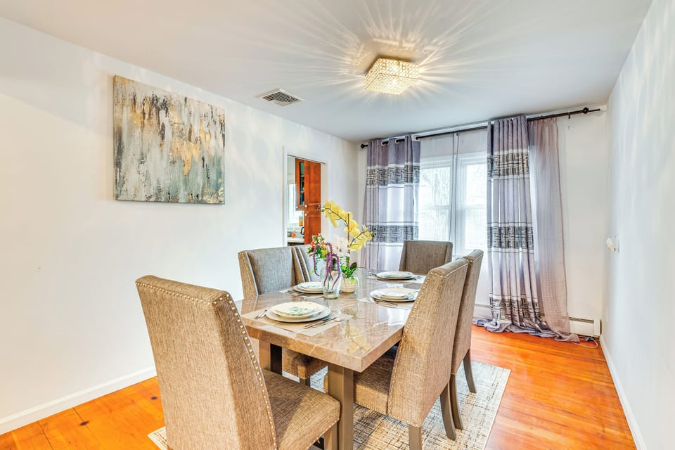 Dining Area | Main Level | Dishware/Flatware
