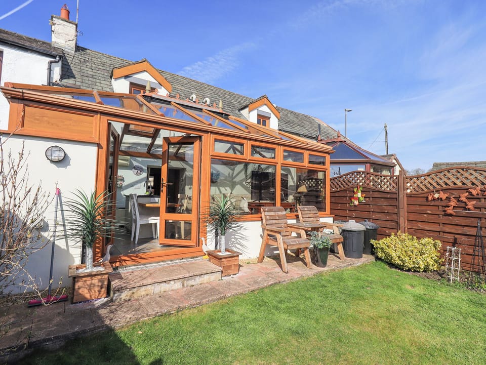 Cottage | Interior