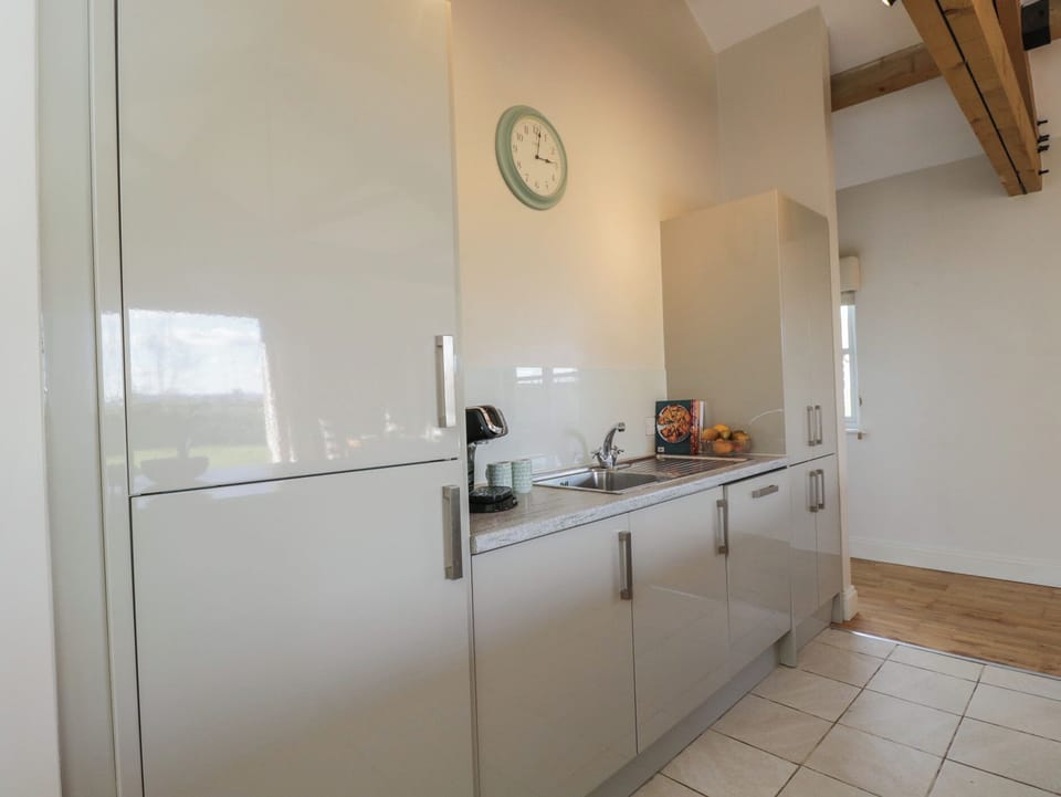 Fridge, microwave, dishwasher, toaster