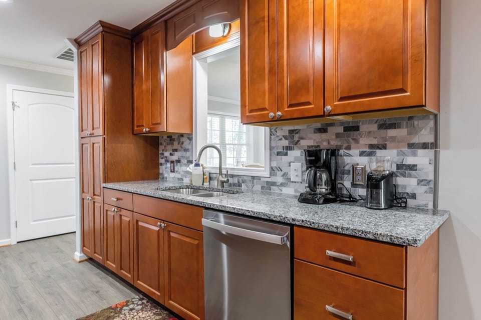 Modern finishes, ample counter space, and all the essentials for easy cooking.
