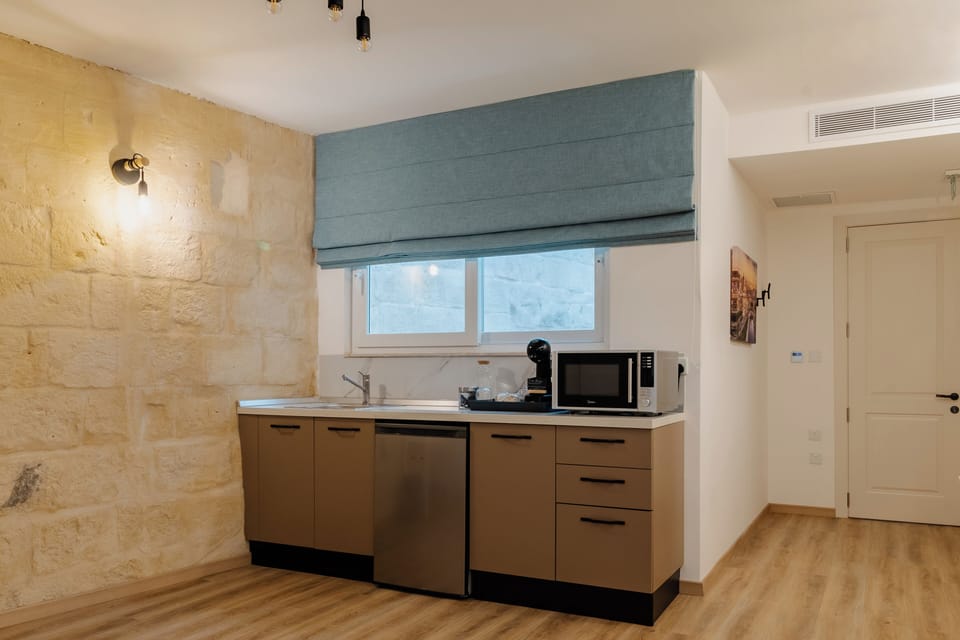 Mini-fridge, microwave