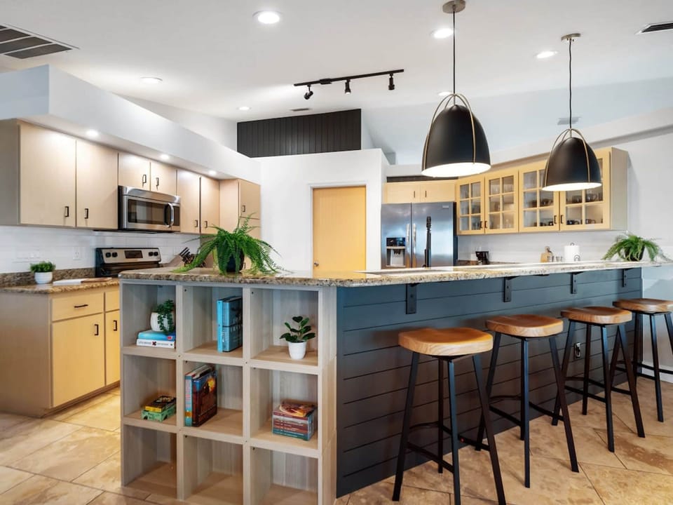 House | 4 bedrooms, high-speed internet