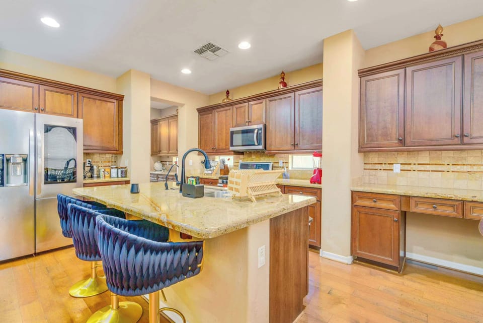 Open Kitchen