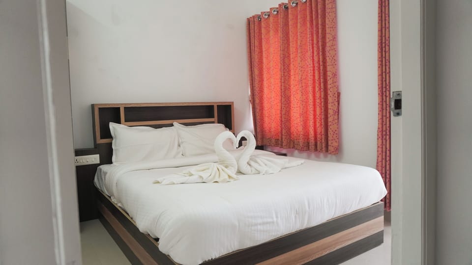 Family Villa, 2 Bedrooms, Balcony, Mountain View | 2 bedrooms, free WiFi