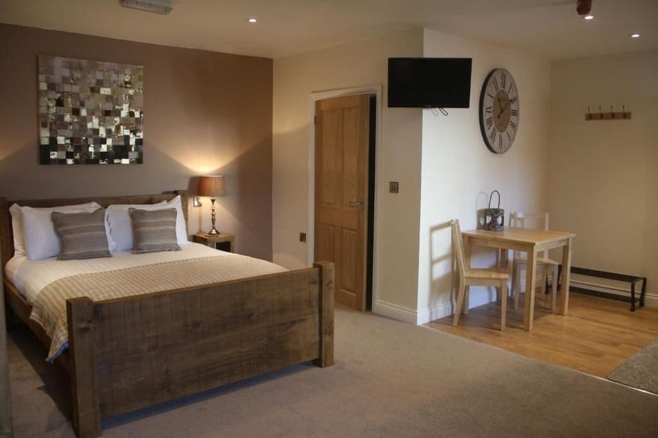 Classic Double Room | Desk, free WiFi
