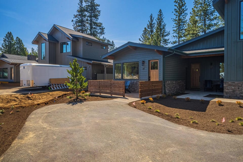 18197 Forestbrook-55
