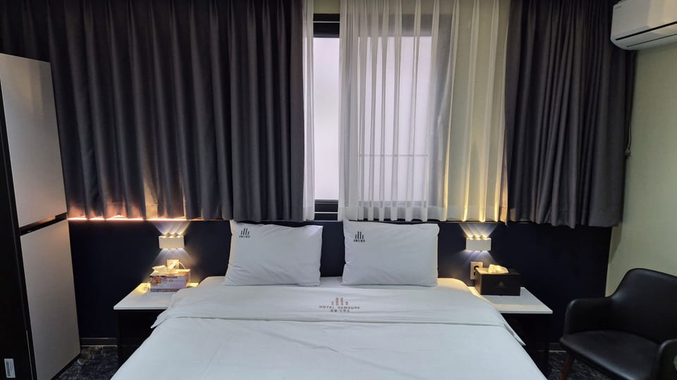 Premium Room | Premium bedding, free WiFi, bed sheets